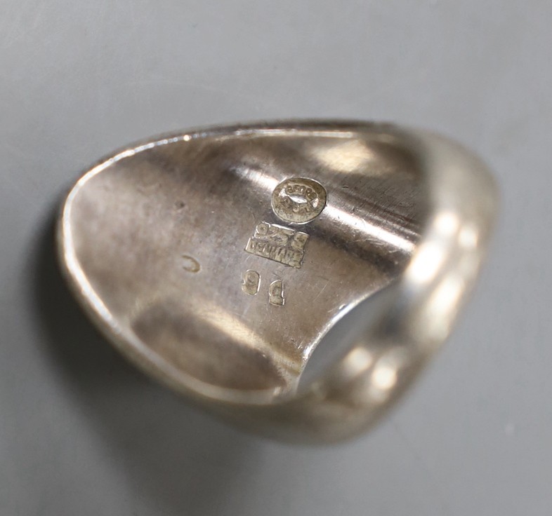 A stylish Georg Jensen sterling 925 modernist ring, no. 91, size O.